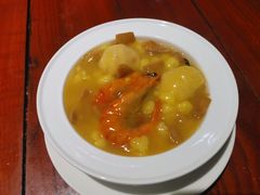 -茸梅路右拐龙虾-农家菜(松江店)