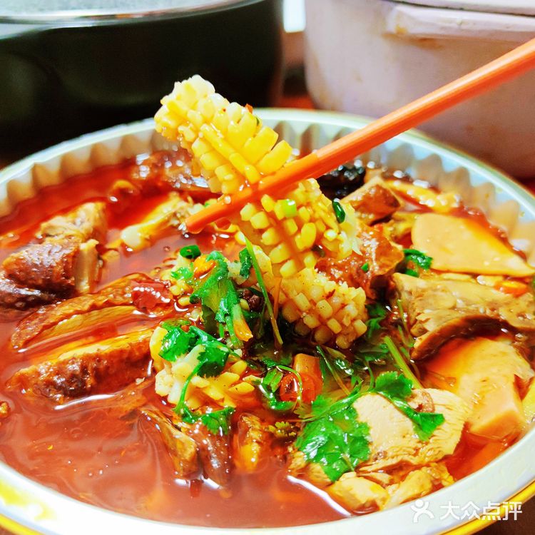 成都冒菜和广式烧鸭的奇妙相遇