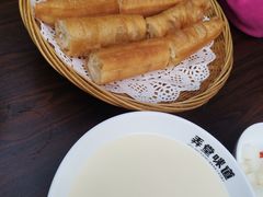 -弄堂咪道-饭香·面香·馄饨香(汇锦广场店)