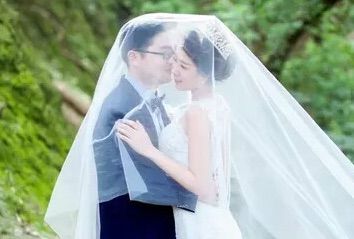 -拾年·定制婚纱摄影