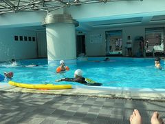 -小海豚国际游泳培训中心(浦东源深体育中心店)