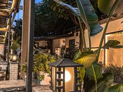 景观位-浮何烤铺(桐梓林店)