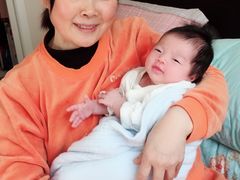 -爱的果实月嫂育婴师(世纪东方店)