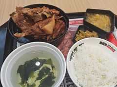 -犟骨头排骨饭•大骨面(弘阳广场店)