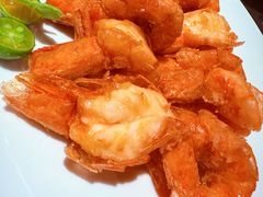 蜜汁酥皮虾-四季民福烤鸭店(西单华威约饭街店)