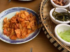 -包整·丝娃娃(一览甲秀楼风景店)