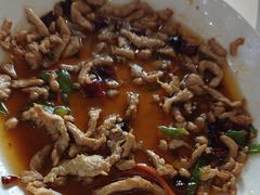 -丹水桥地锅鱼·翘嘴鲌·地方特色全鱼宴(丹江口大坝店)