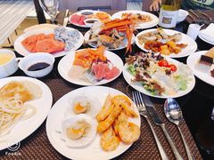 -唐拉雅秀酒店-西锦汇空中BBQ·思创餐厅