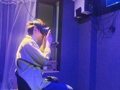 -VR 间客漫·PS电玩·虚拟现实包间游戏电竞(街道口店)