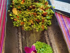 -香巴拉云南餐厅(华莱坞店)