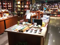 -新华书店(印象城店)