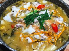 -山城外·非遗酸菜鱼(新都汇融店)