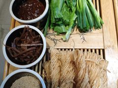 煎饼卷大葱-村长家的疙瘩汤(沌口店)