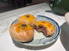 玫瑰鲜花饼-云海肴·汽锅鸡·云南菜(天山百盛优客店)