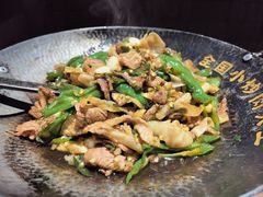 -费大厨辣椒炒肉(黄兴中心广场店)