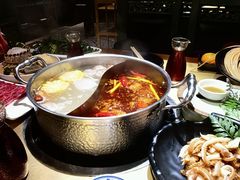 麻辣鸳鸯锅-手选潮汕鲜牛肉火锅(二七广场店)