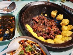 -鱼窝棚柴火铁锅炖(富山屯店)