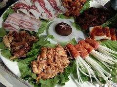-三国惹火烤肉·中日韩烤肉集合店(百草路店)