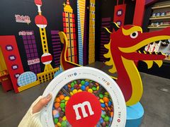 -m豆巧克力世界(上海世茂广场店)