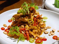 番茄脆菇沙拉-小大董·烤鸭(五棵松店)
