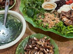 -沐毫傣泐云南菜孔雀宴•手抓饭傣味烧烤(曼听公园店)