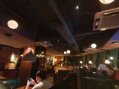 大堂-绿茵阁牛扒餐厅(客村店)