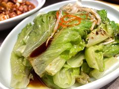 蚝油生菜-闫府私房菜·百年鲁菜(恒隆店)