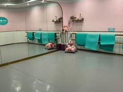 -伊叶舞蹈YEAH DANCE(LCM置汇旭辉校区)