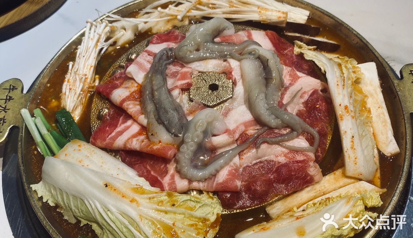 不愧是必吃榜牛牛章水煎锅!肉类过瘾!记得单点更划算哦|