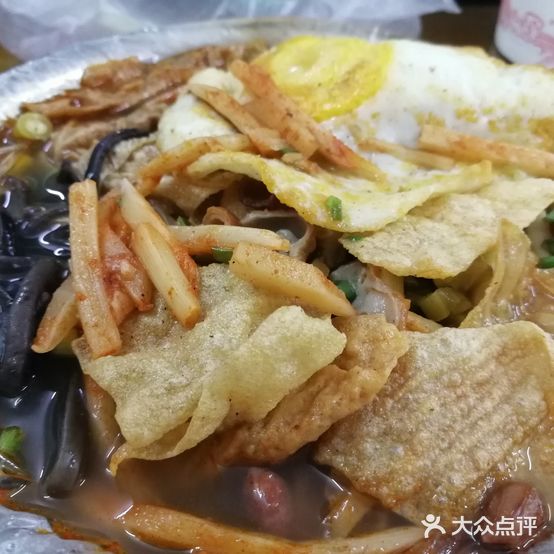 覃记一家人柳州螺蛳粉(海南路店)