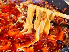 -鸿顺老铁锅美蛙鱼府(解放碑店)