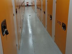 -安东易迷你自助仓储寄存仓库(顾戴路店)
