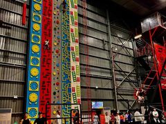 -极限PLAY运动娱乐新世界·团建派对潮玩休闲馆·室内蹦极高空游乐园