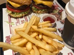 -The Habit Burger Grill 哈比特汉堡(复兴soho店)