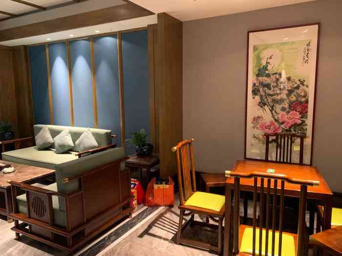 太太满庭芳(经开店)-"又是搜索附近没吃过的酸菜鱼店,第一次点的.