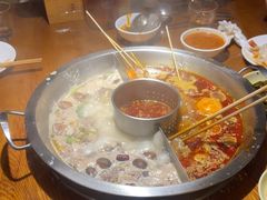 -佬土鹅肠火锅(中建大观店)