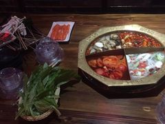 -乐山串串香老火锅(鼓楼店)