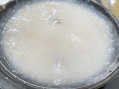 窝蛋牛肉粥-聚彩居三和酒楼•老字号粤菜(南城店)