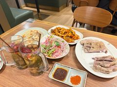 -贯贯吉·清真餐厅(浙江中路店)
