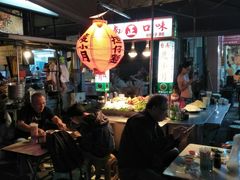 -六合夜市