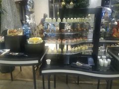 -浦东绿地铂骊酒店-POYA西餐厅(绿地东海岸国际广场店)