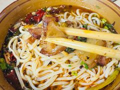 -卢家粉馆(黔鑫隆超市店)