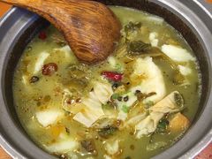 -周鱼小馆石锅酸菜鱼(活力汇店)