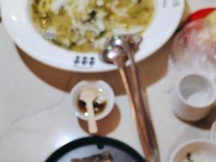 -渔语鱼酸菜鱼新川菜(来福士店)