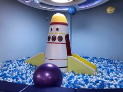 -小门牙好性格托育(北外滩中心)