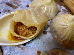 蟹黄汤包-食惠里小笼包面馆(越秀店)