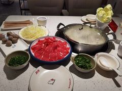 -三人行骨头王火锅(长寿店)