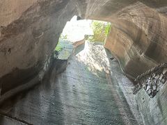 -伍山石窟