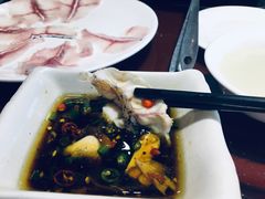 -颜氏双江清水鱼一养身火锅(磁器口店)