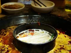 -舒家大院重庆老火锅(纪念塔店)